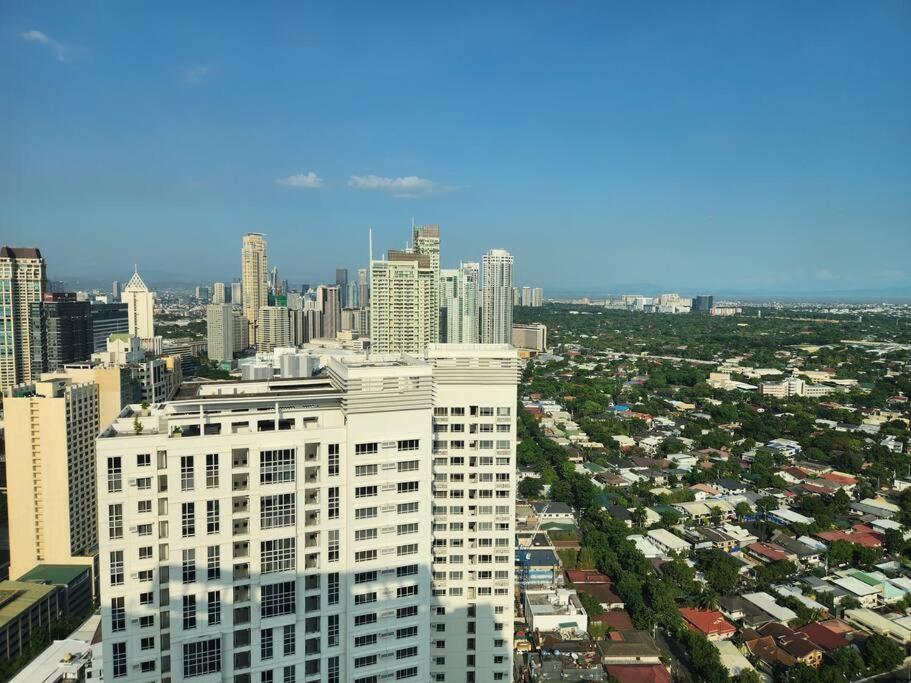 Makati Penthouse With Stunning City Skyline View Manila Kültér fotó